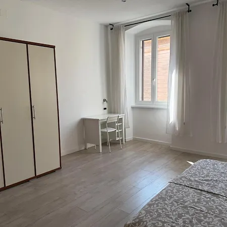 Center Apartment *